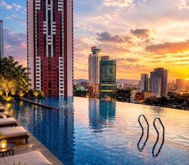 Pekeliling Apartment | Chambers Suites KLCC by Putra
