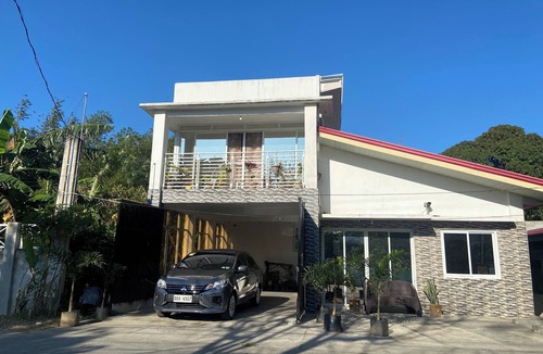 Indang House | Charming 2 bedroom house near Resorts