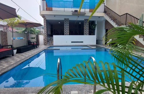 Calamba Villa | Charming 3 Bedrooms with natural hotspring
