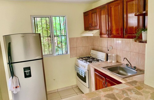 Barrio La Fortaleza Vieja House | Charming 4 bedroom country house with AC, WiFi in wonderful Samaná. Visit Us!