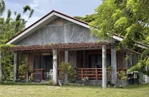 Santander House | Charming Beach-Front 2-bedroom House in marvelous Santander with AC and Wifi.