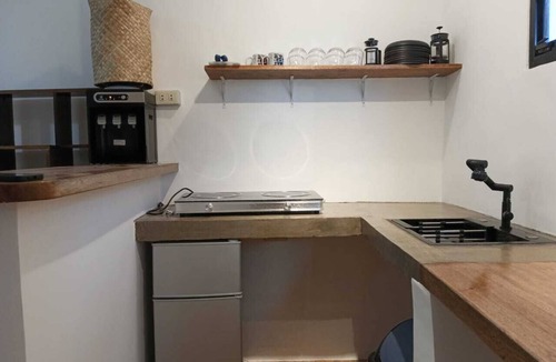 General Luna Apartment | Charming new studio with AC and WiFi in enchanting General Luna