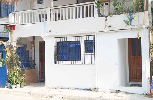 General Luna Apartment | Charming new studio with AC and WiFi in enchanting General Luna