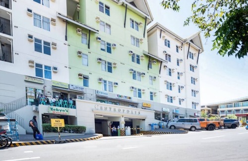 Muntinlupa Condo | Chic and Cozy Condo in the Heart of the City with Modern Amenities and Comfort