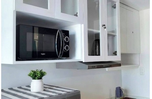 Cebu Condo | Chic Cebu Staycation - Condo Studio Balcony Mivela Garden, Free WIFI and Neflix