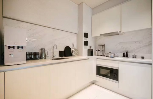 Imbi Condo | Chic Cityscape Stay in Bukit Bintang, TRX | 1-6pax
