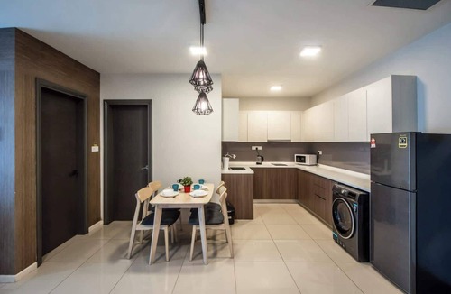 Central District Apartment | Chic & Cozy Stay at Suasana Suites JB
