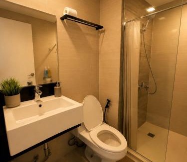 Pinagsama Apartment | Chic & Cozy Studio with Balcony by Venice Canal BGC