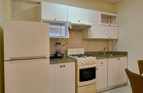 La Arboleda Hotel | Chic King Suite Bright Private Balcony