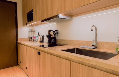 Makati Apartment | Chic Riverfront Escape at Acqua
