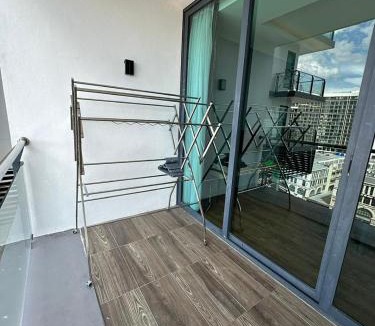 Kuching House | Chloe Homestay, Jazz Suites 1, Vivacity Megamall