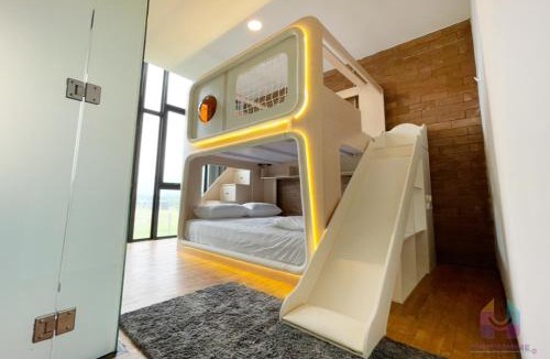 Pulai House | Christmas Pool Villa for 16 Guests by Hostahome