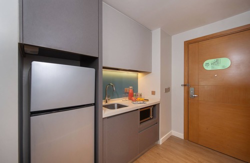 Diliman Hotel | Citadines Roces Quezon City