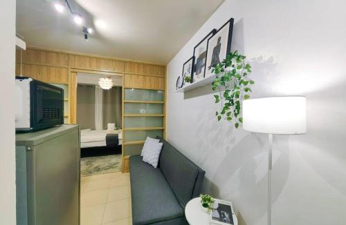 Pembo Apartment | Citispace 1BR Condotel Suite at Ridgewood Towers Near BGC Airport #RW03A