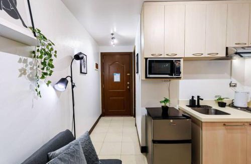 Pembo Apartment | Citispace 1BR Condotel Suite at Ridgewood Towers Near BGC Airport #RW04A
