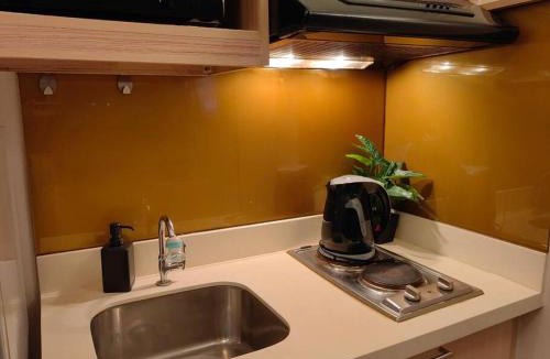Pembo Apartment | Citispace 1BR Condotel Suite at Ridgewood Towers Near BGC Airport #RW08A
