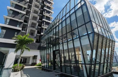 George Town Apartment | Cityscape Haven - Urban Suites by Ocean Luxe
