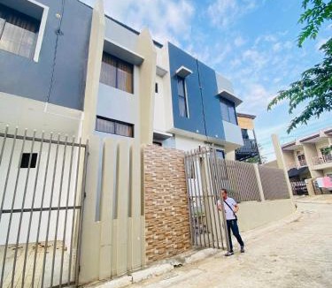Buhangin House | Ciudad Ezperanza near SM LANANG AND AIRPORT