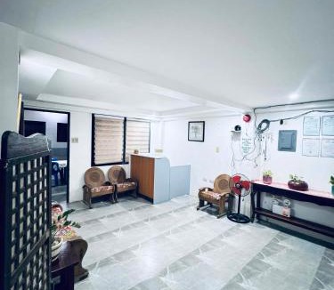 Vigan Hotel | CM Star Suites - Guesthouse