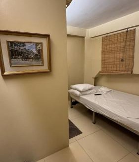 Downtown Cebu Hotel | Colonial Inn - Colon & Borromeo Streets, Downtown Cebu City
