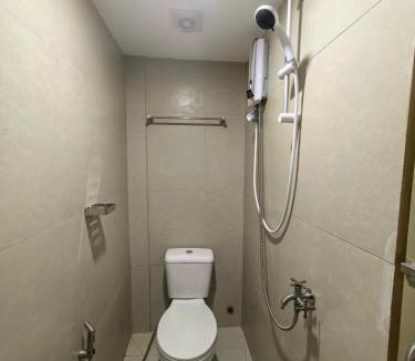 Downtown Cebu Hotel | Colonial Inn - Colon & Borromeo Streets, Downtown Cebu City