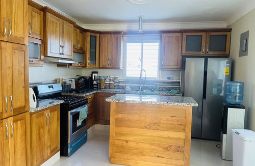 Punal House | Comfortable and safe spacious house with pool