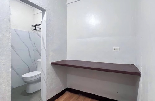 General Luna Apartment | Comfortable Group Stay Room with AC
