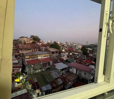 Lahug Apartment | Condo Peaceful near IT Park gfibr150mbps