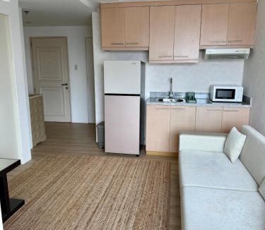 Wack-Wack Greenhills Apartment | Condo Roughly 30 mins from NAIA with view of Greenhills