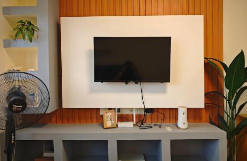 Alabang Apartment | Condo Unit, 2 Beds, Wi-fi, Free Amenities