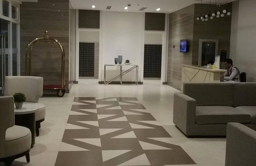 Barangka Ilaya Condo | Condoluxe Pioneer Woodlands