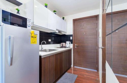 San Antonio Apartment | Condominium in Air Residence, Makati
