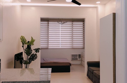 Diliman Condo | Condominium in Kamuning