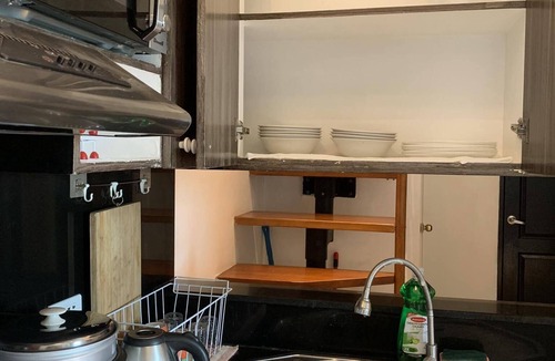 Ermita Condo | CONDOTEL DE AMORn74 sq.M n8 guest,2 bath,2 shower,2 queen size beds with loft.