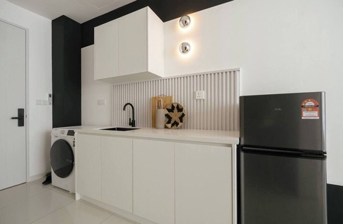 Kuala Lumpur City Centre Condo | Cool Cityscape Stay in KLCC, Quill Mall | 1-5 pax