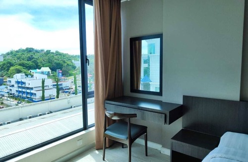 Downtown Kota Kinabalu Apartment | Cosy City View Staycation at Kota Kinabalu Sabah d&n Homestay, SKY Residence