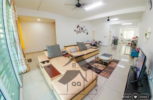 Bandar Sri Sendayan House | CosyStay - Hijayu Sendayan, Seremban - Family, Spacious with Free Parking, WiFi