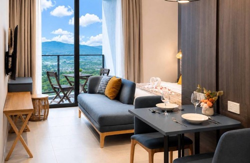 Pantai Tengah Apartment | Couple Studio | Private Balcony | Infinity Pool