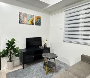 Santa Mesa House | Covent Garden Condominium
