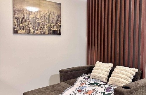Iloilo Condo | Cozy 1-bedroom condo in marvelous Iloilo City with WiFi, AC