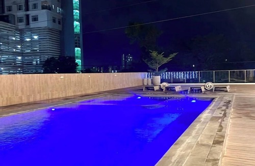 Guadalupe Condo | Cozy 1-bedroom condo in fantastic Cebu City with AC