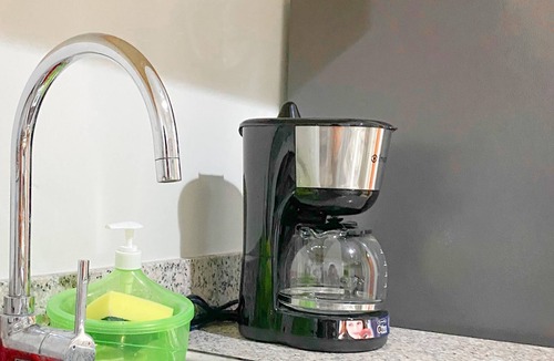 Legazpi Village Condo | Cozy 1-bedroom condo with AC and WiFi in located in the Heart of Makati