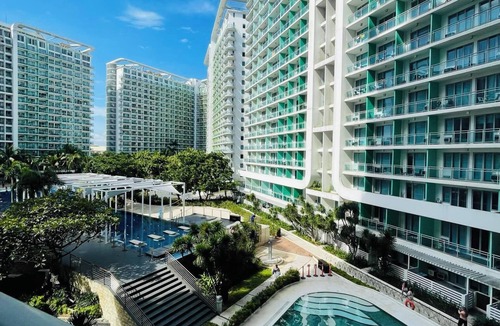Paranaque Apartment | Cozy 1-bedroom with AC and WiFi in Azure Parañaque