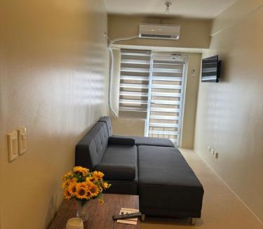 Iloilo Apartment | Cozy 1 bedroom with balcony