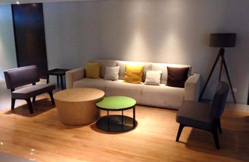 San Lorenzo Apartment | Cozy 1 BR San Lorenzo Place Netflix 4KM from NAIA
