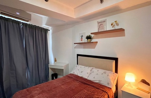 Tambo Condo | Cozy 1BR w/Pool Access – Walk to MOA & Near NAIA