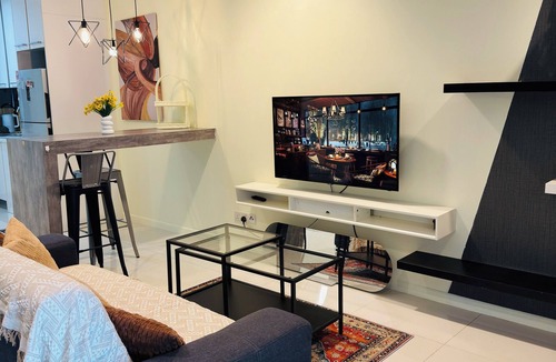 Kuala Lumpur City Centre Apartment | Cozy 2-bed apartment with in gorgeous Kuala Lumpur That's 5 mints walk to KLCC