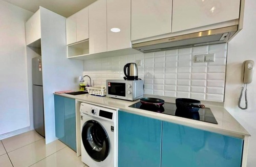 Pudu Apartment | Cozy 2-bedroom apartment in peaceful Kuala Lumpur with AC