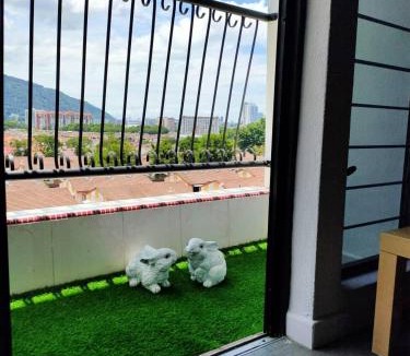 Bandar Baru Air Itam Apartment | Cozy 2-Bedroom Apartment in Air Itam, Perfect for Family & Friends Getaway