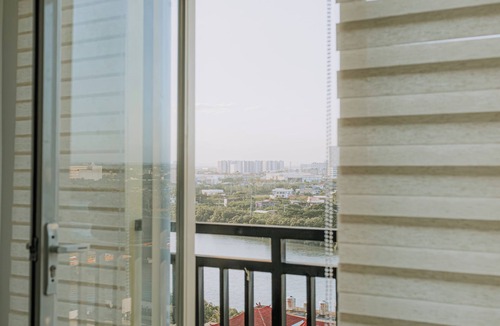 Iloilo City Proper Condo | Cozy 2-bedroom condo with AC in gorgeous Iloilo City